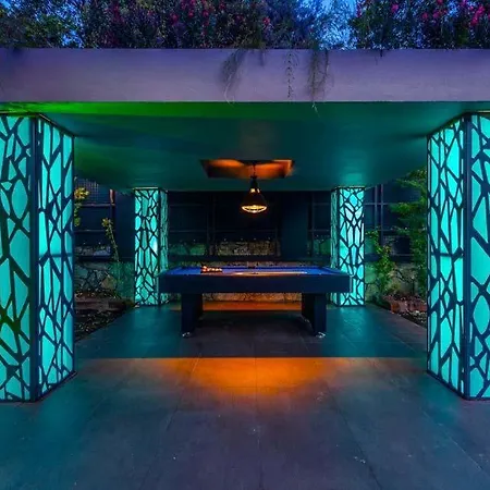 فيلة Sleeps 6 With Pool Air Con And Wifi